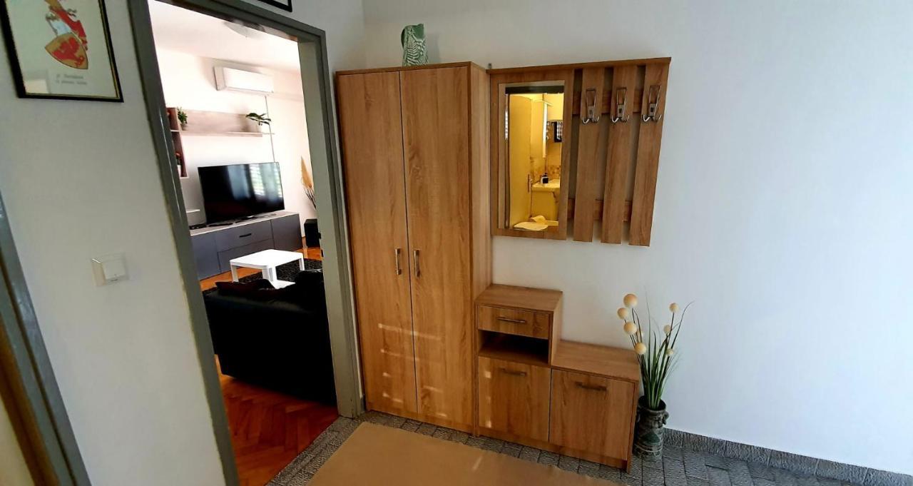 Apartment Mlija Omis Exterior photo