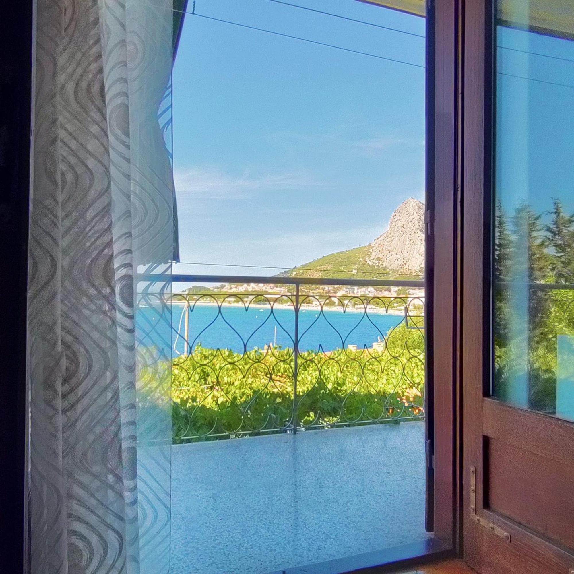 Apartment Mlija Omis Exterior photo